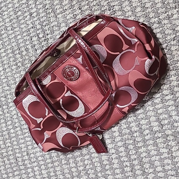 Coach Red and Silver Shoulder Bag - Picture 7 of 16